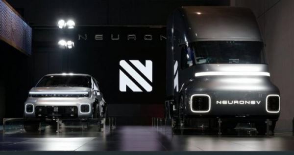 <br />
			Neuron показал электрические автомобиль-трансформер и грузовик (23 фот