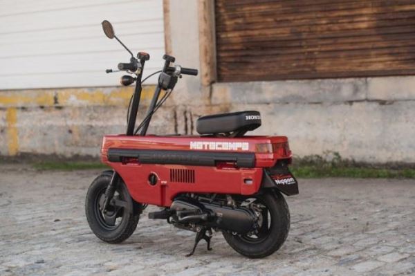 <br />
			Honda City Turbo II со скутером Motocompo (17 фото)