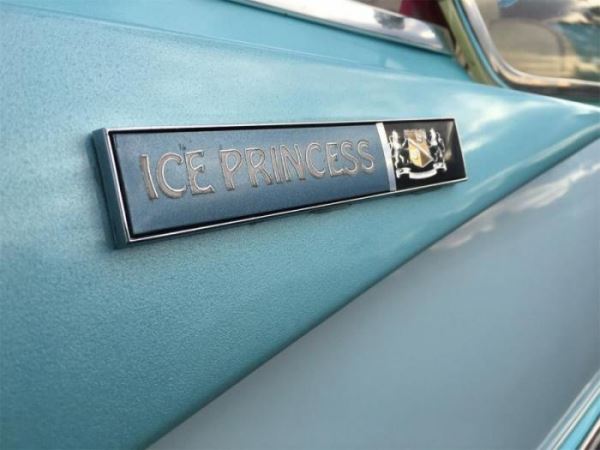 <br />
			«Ледяная принцесса» — шестиколесный симбиоз Cadillac и Studebaker (14