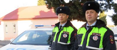 <br />
        Жители Крыма поблагодарили сотрудников Госавтоинспекции Севастополя за оказанную помощь на дороге    